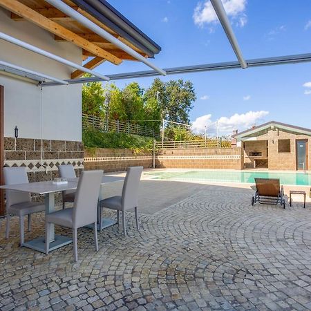 Villa Santoro Ai Tre Ulivi Con Piscina Privata Caiazzo Екстериор снимка