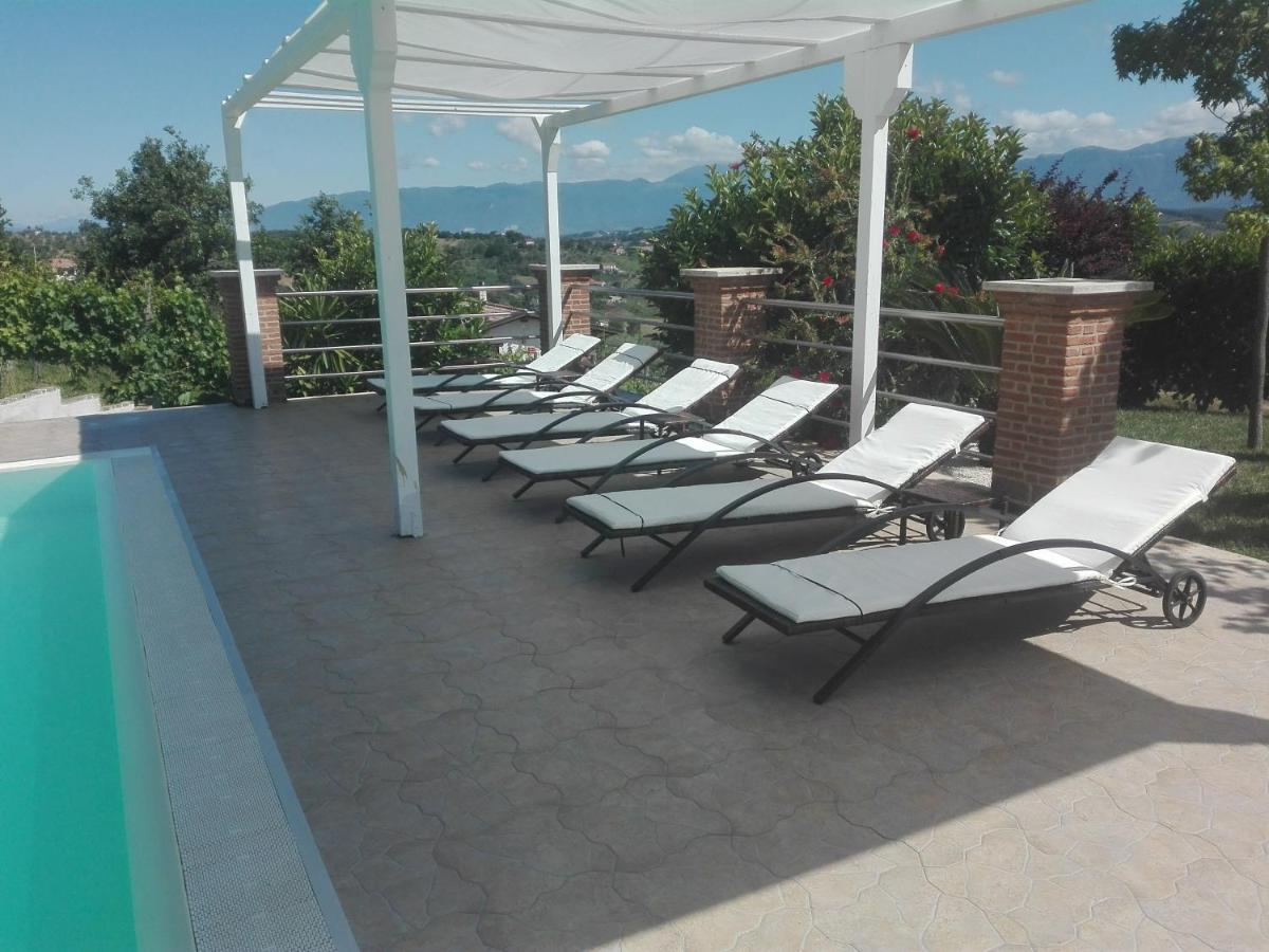 Villa Santoro Ai Tre Ulivi Con Piscina Privata Caiazzo Екстериор снимка