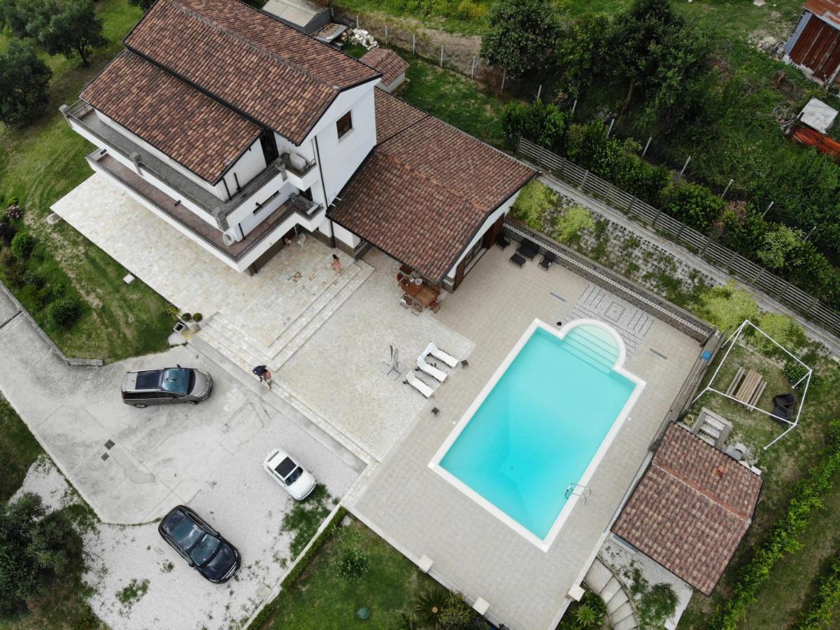 Villa Santoro Ai Tre Ulivi Con Piscina Privata Caiazzo Екстериор снимка