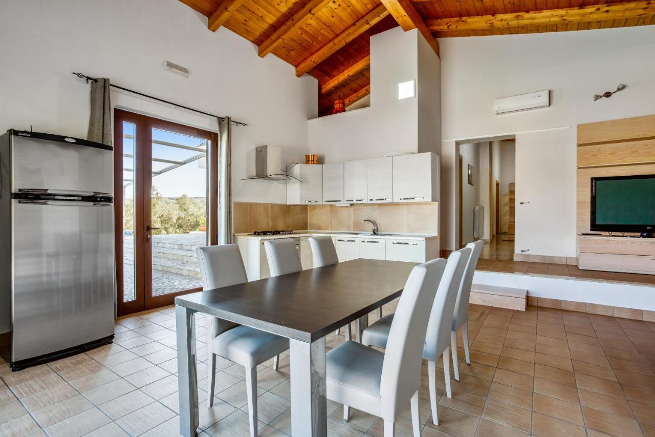 Villa Santoro Ai Tre Ulivi Con Piscina Privata Caiazzo Екстериор снимка