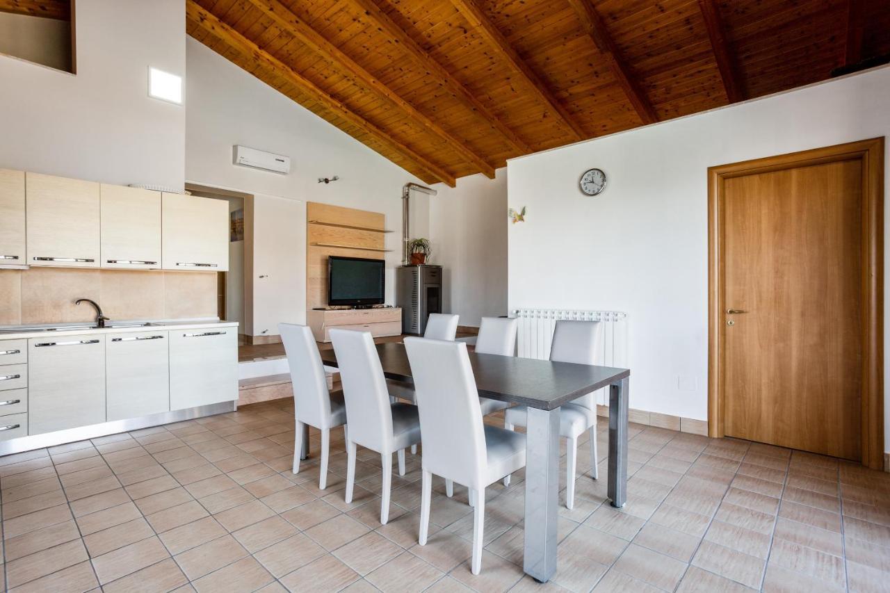 Villa Santoro Ai Tre Ulivi Con Piscina Privata Caiazzo Екстериор снимка